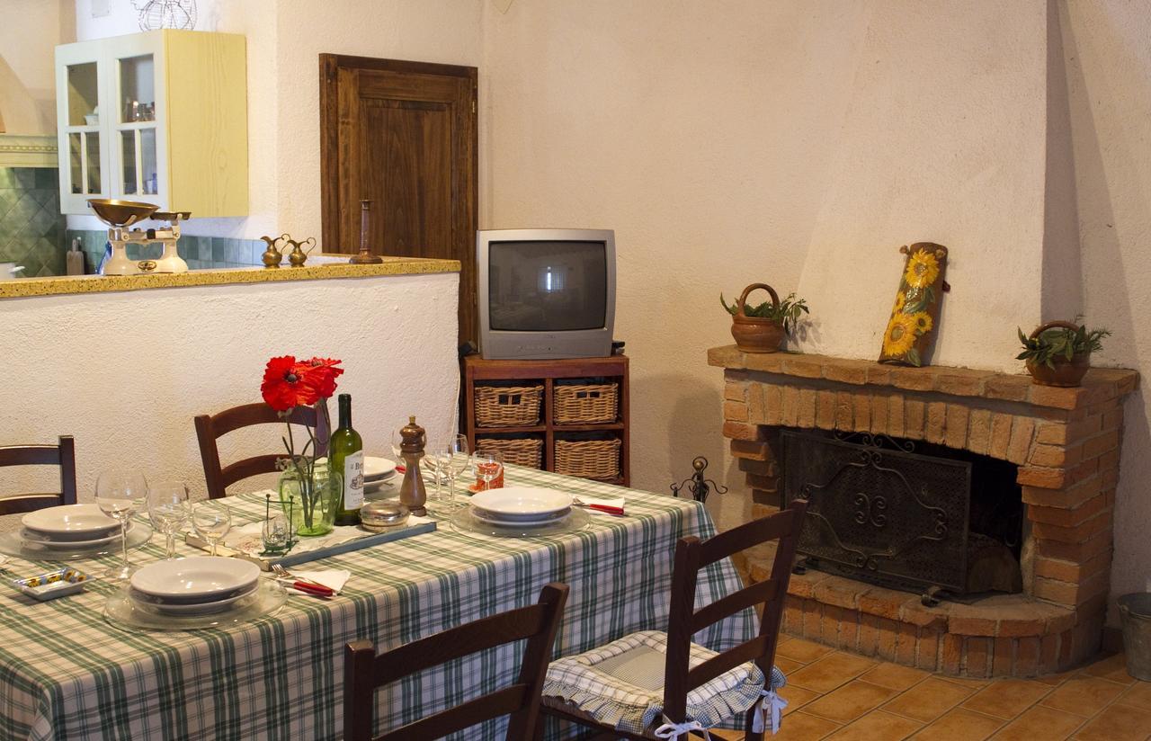 Agriturismo Santa Caterina Кастелнуово ди Вал ди Чечина Стая снимка